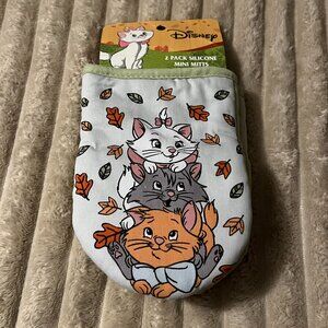 DISNEY ARISTOCATS 2 PACK SILICONE MINI MITTS-NWT!